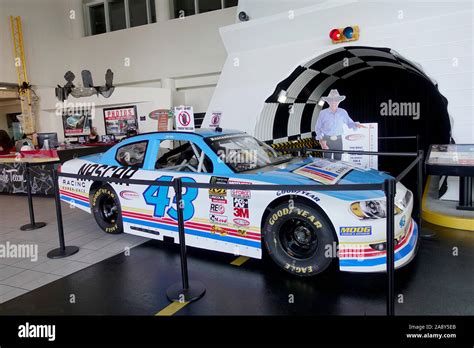 richard petty driving experience daytona fl.